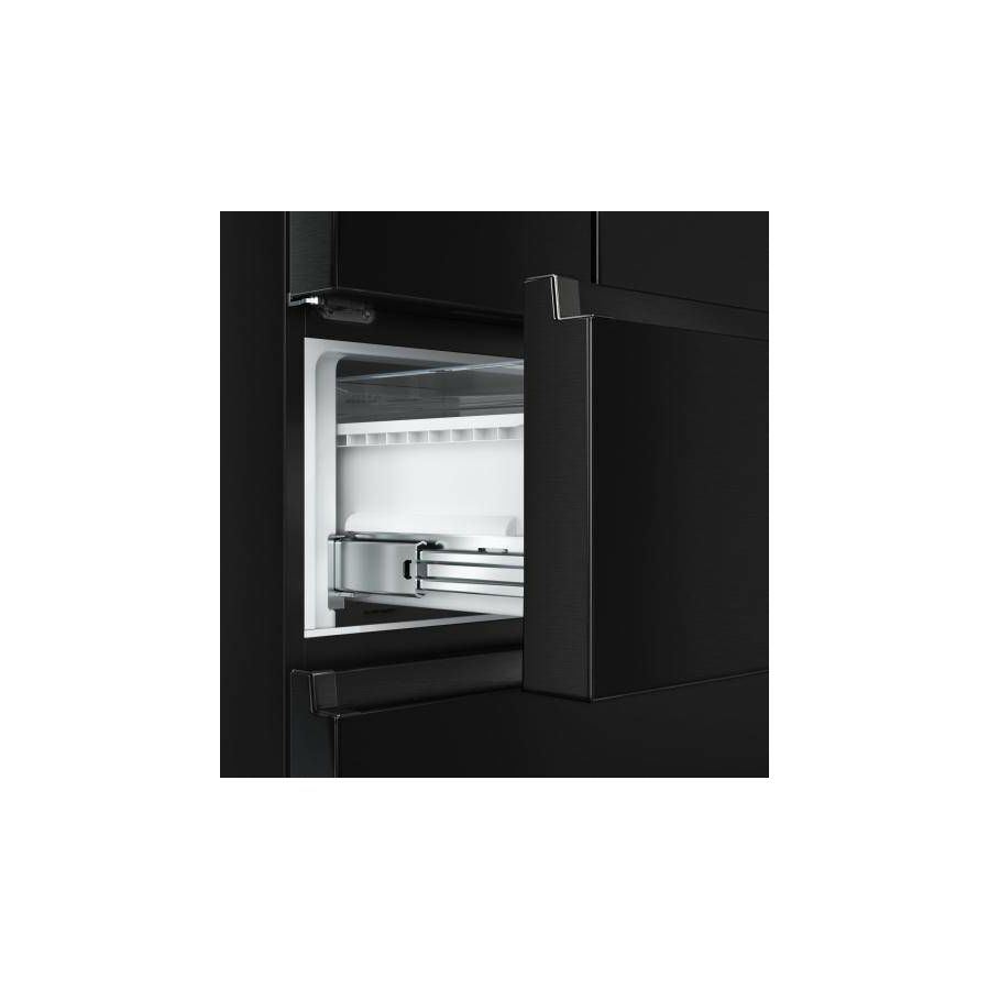 Hladnjak Hisense RF632N4AFE1